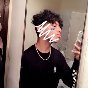 Meet your Posher, Derek